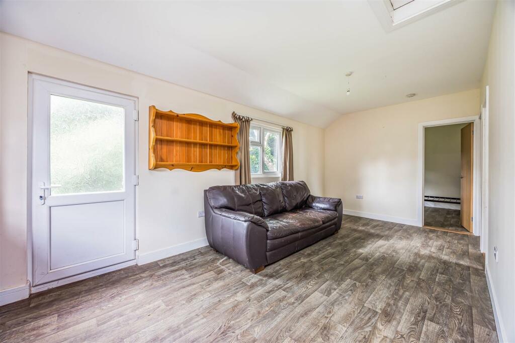 136 London Road, Widley-Small-PorticoMarketing-O'H