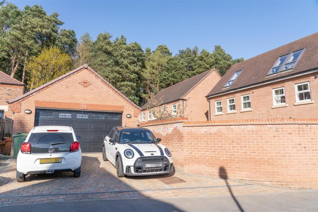 Garage &amp; Driveway