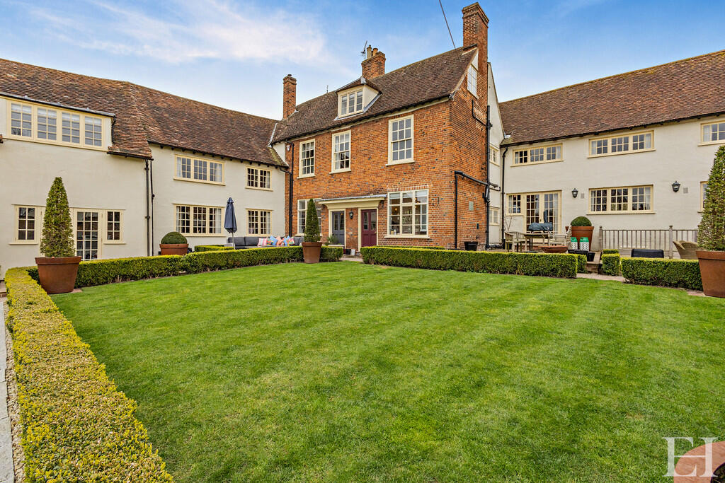 8643202-exteriorW...