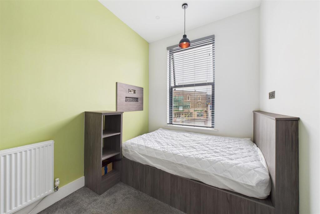 Flat 1 | 1 - 3, Old Church Road Clevedon, North So