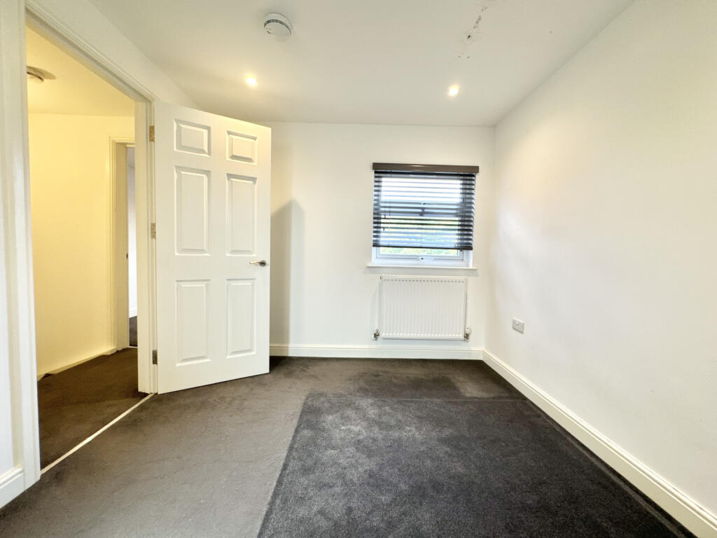 1st Bedroom with en suite