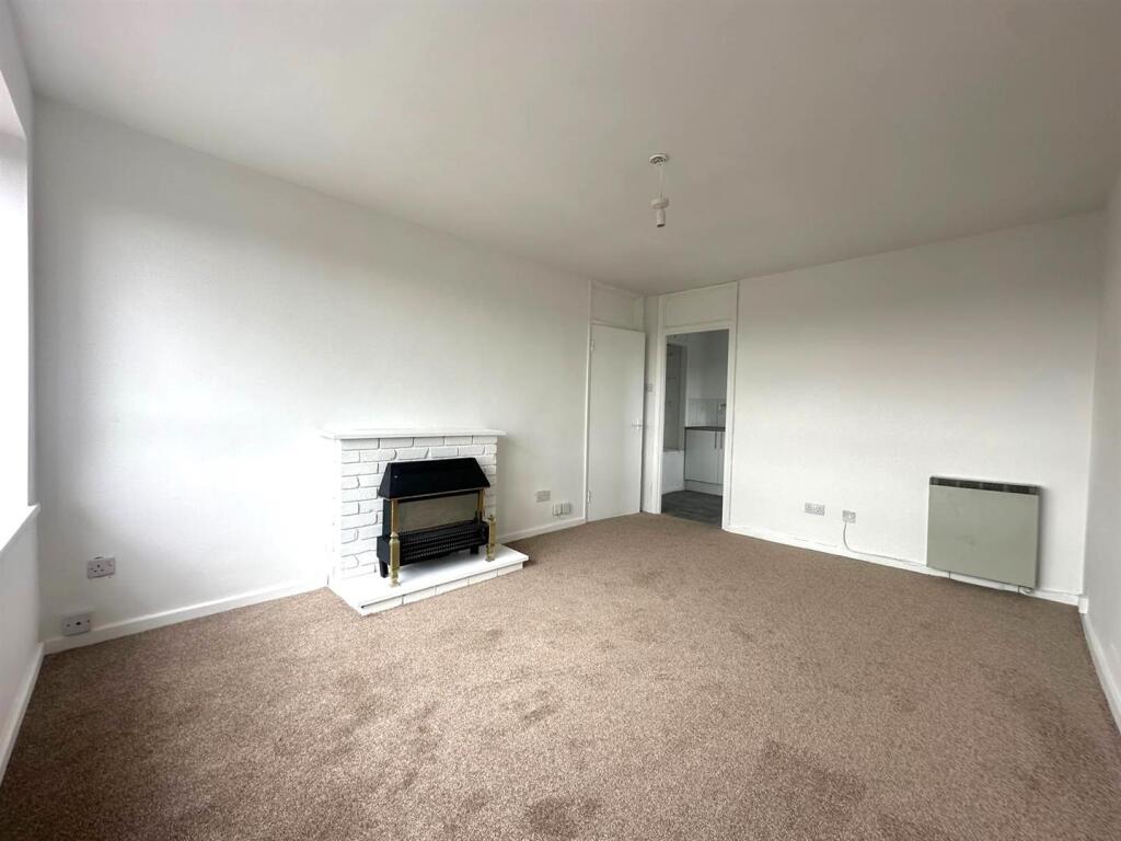 WhatsApp Image 2025-08-19 at 1.21.38 PM (6).jpeg