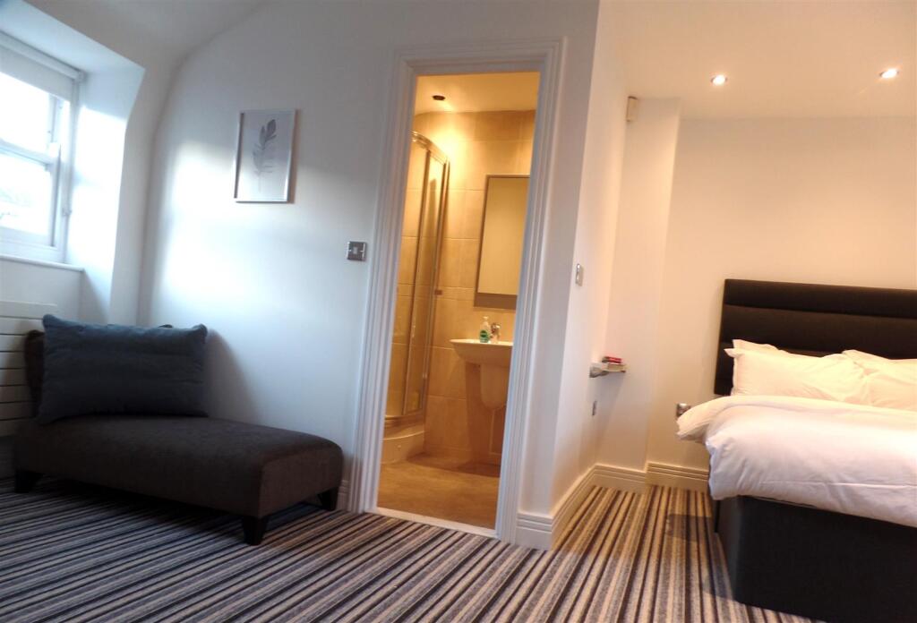 master suite alt.JPG