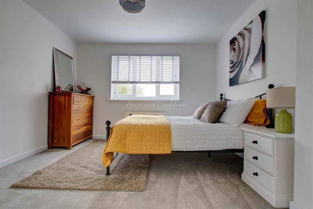 King George V_Hern_Crabtree_ (33).jpg