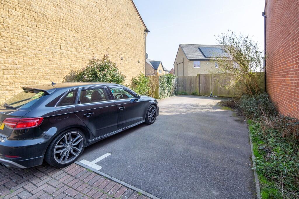 2 Parking Spaces