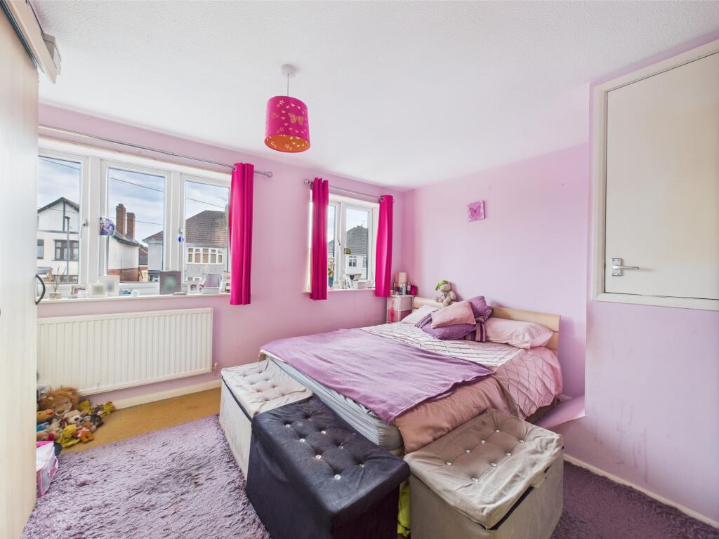 CAM01605G0-PR0985-STILL008