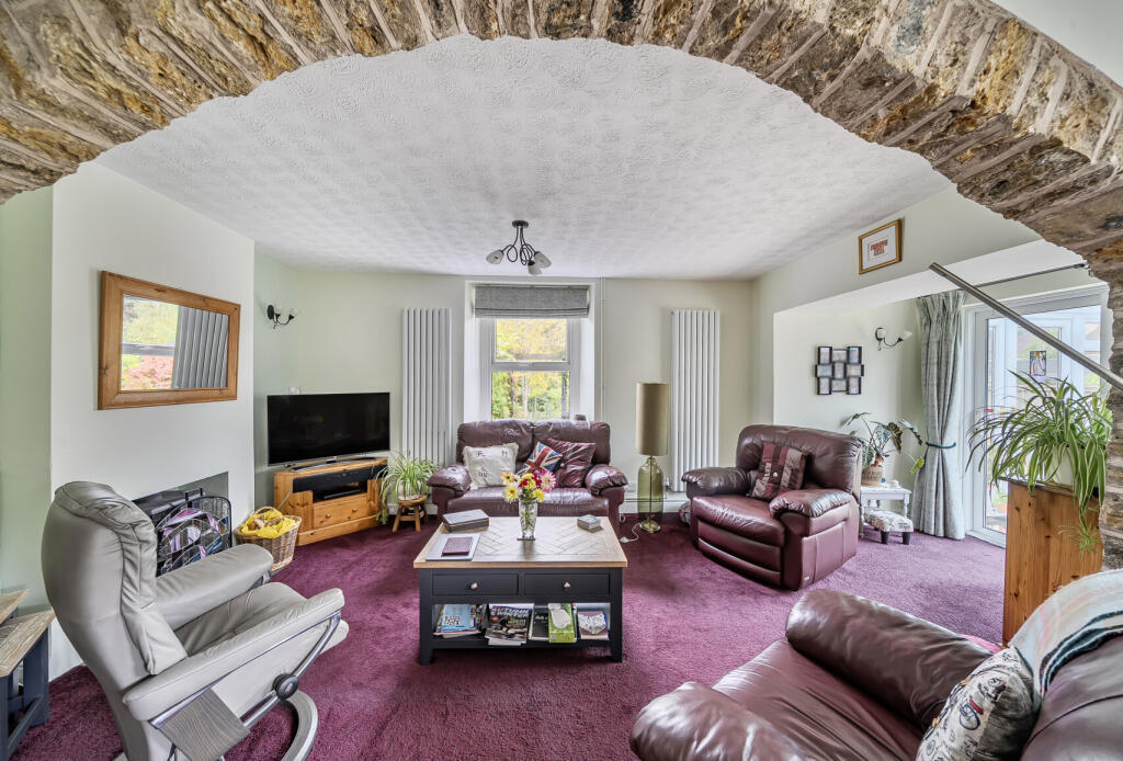 1361359-21-68dab4...