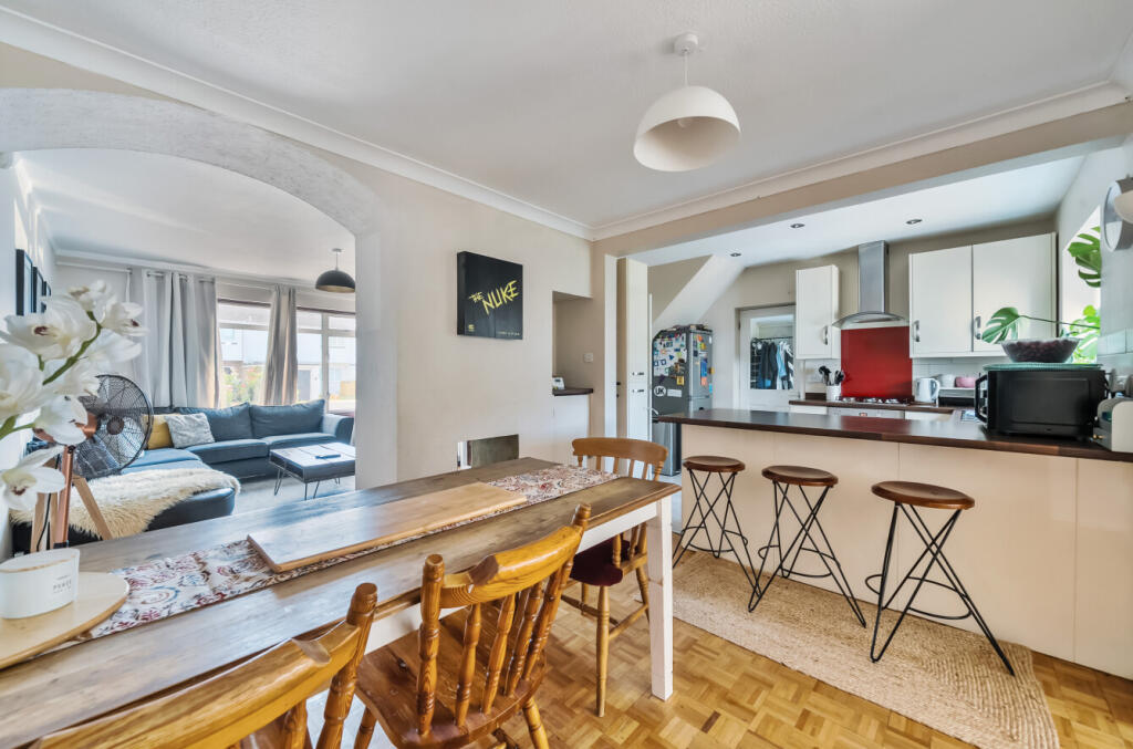 1317779-3-6864233...