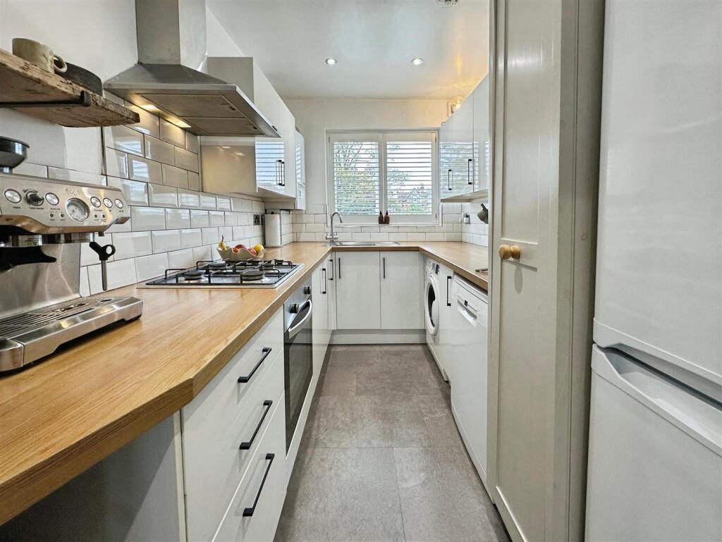 4f3c9503--4228-BDF3-FC6C8D2DCA22-29618-00002913FA9