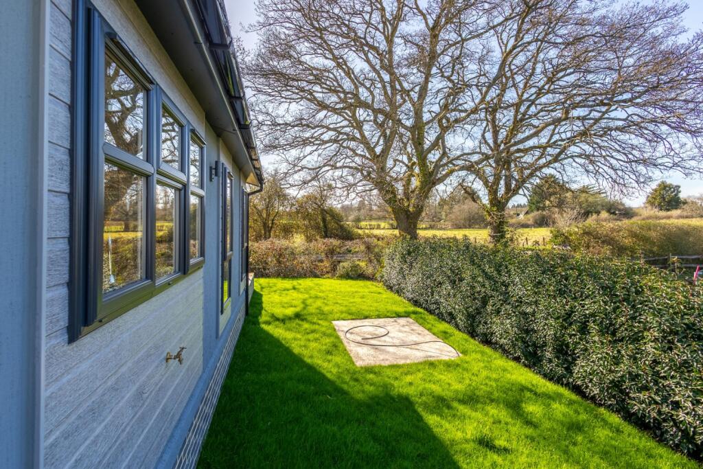 a376b89e09f3e8222abff3cae83960e4deda844f80a389001a