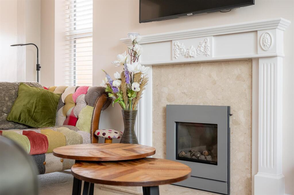 15 Whiterose drive-19.jpg