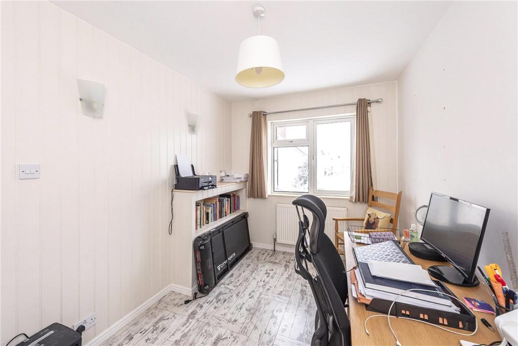 Bedroom/Study