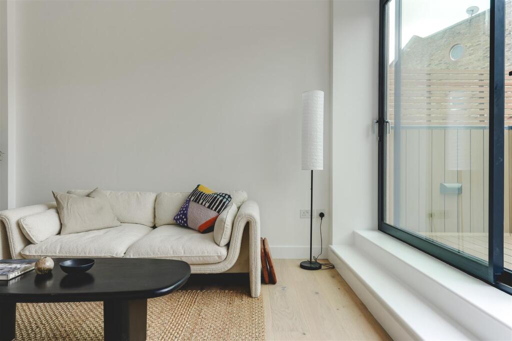 Clissold Close-45.jpg