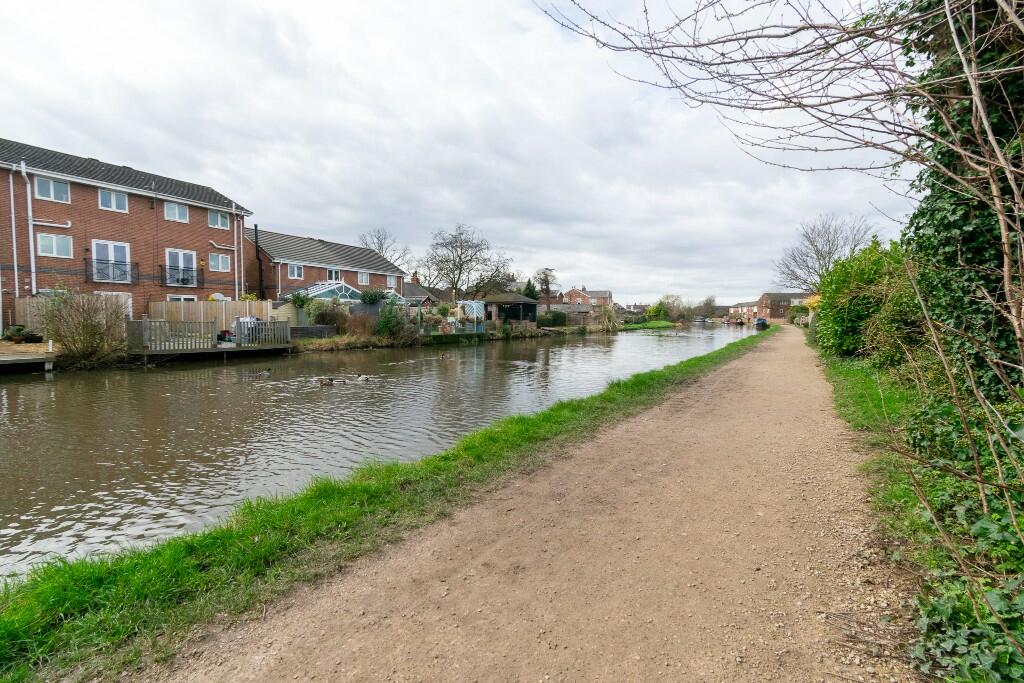 Canal Walks