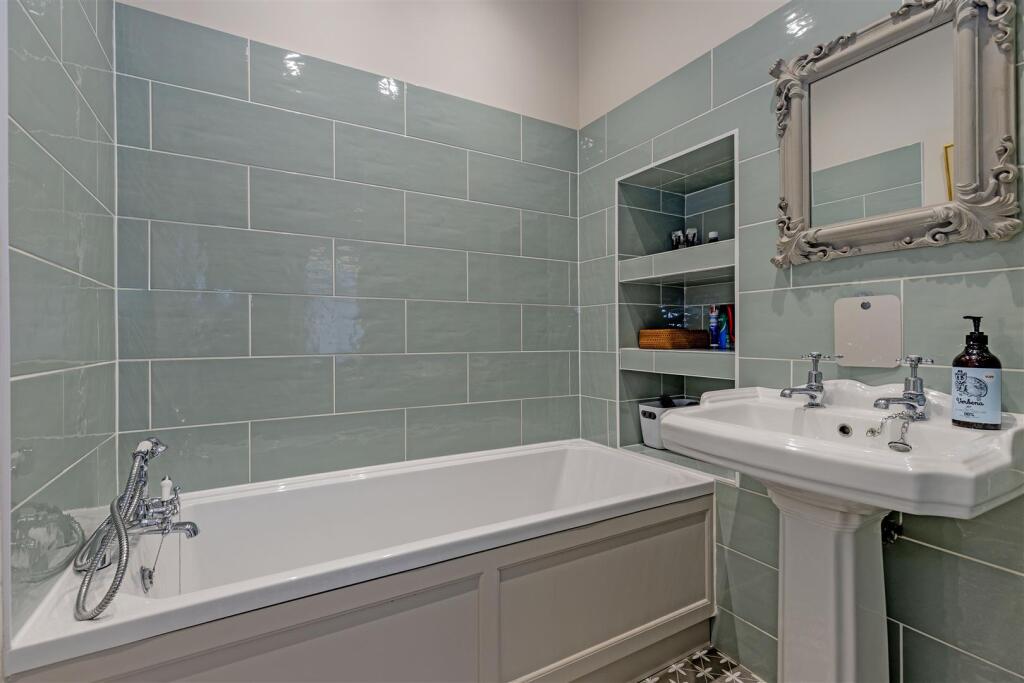 Bathroom-2.jpg