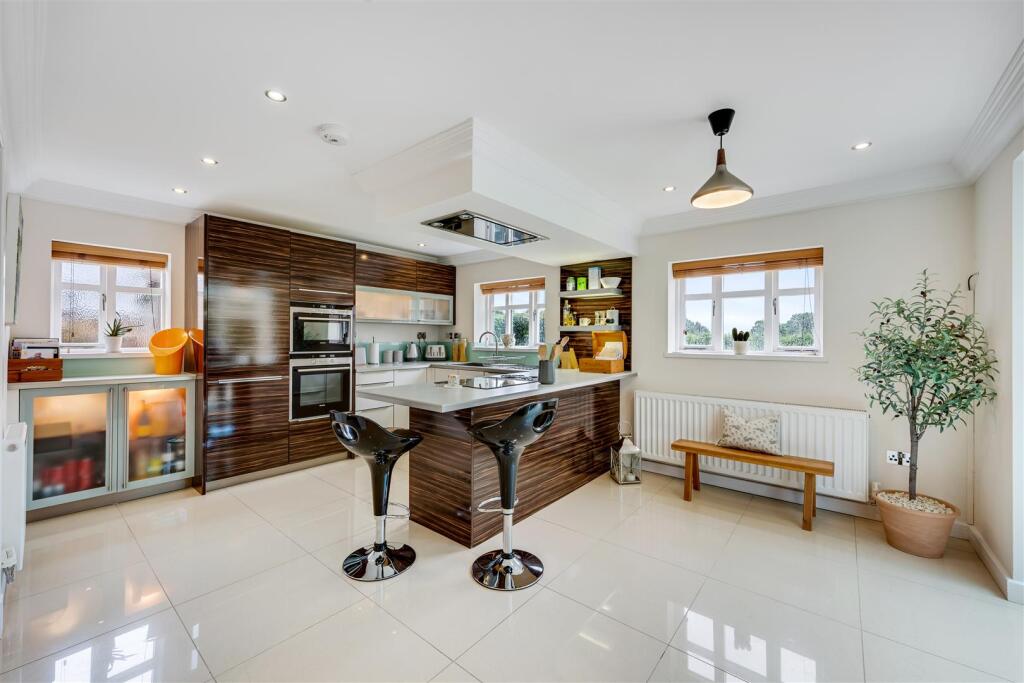 Kitchen/ dining room