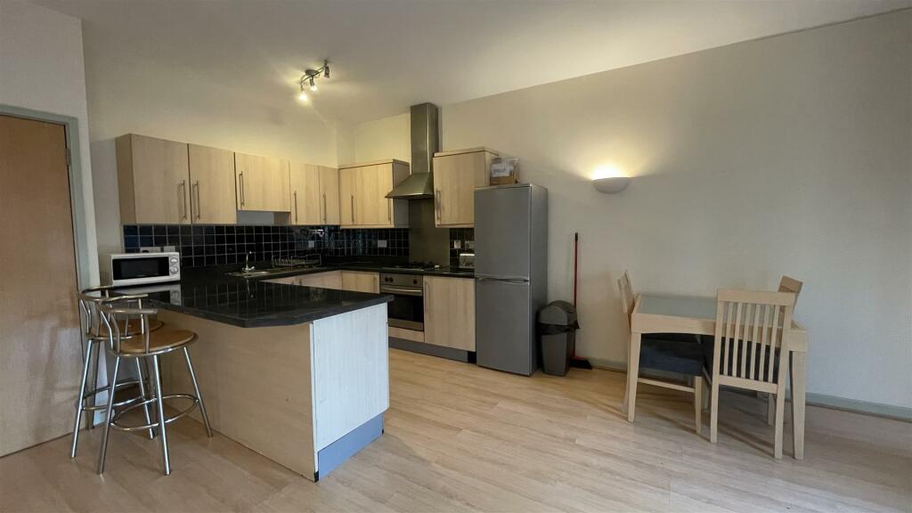 Living / Dining / Kitchen