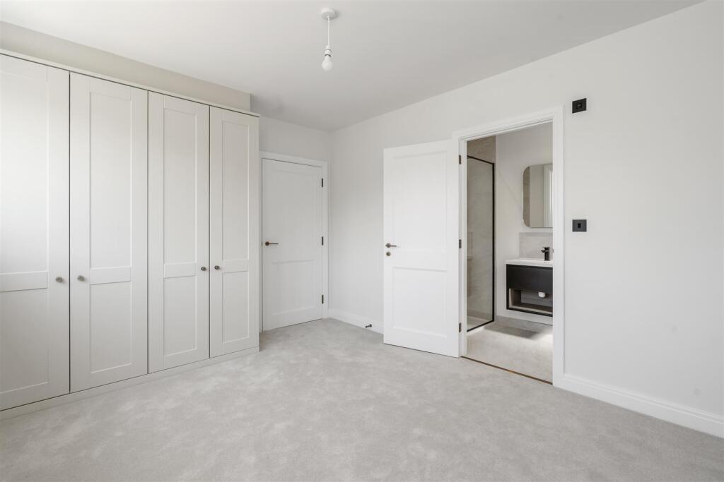24 Kingscote Road_25.jpg