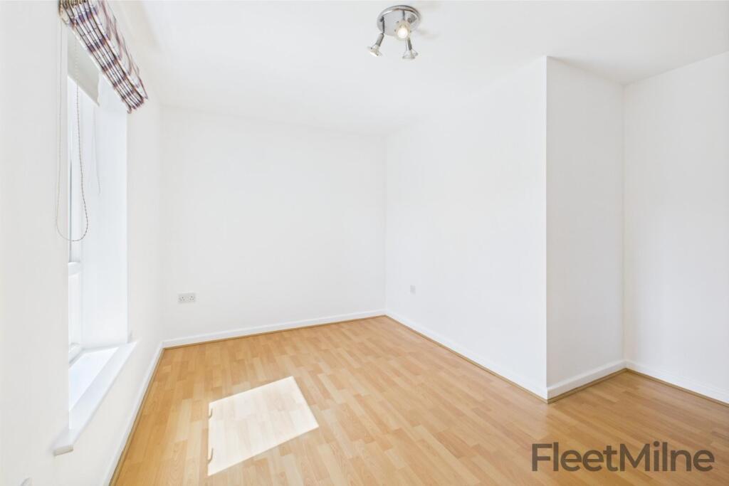 Second bedroom
