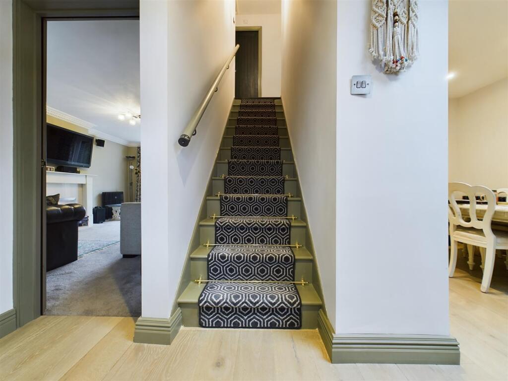Hallway/ Dining Area/ Study