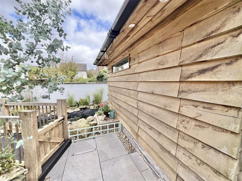 Enclosed Rear Garden