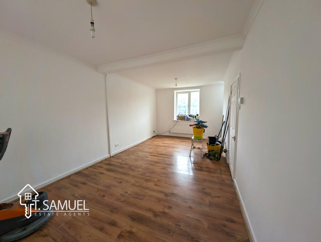 Living room2