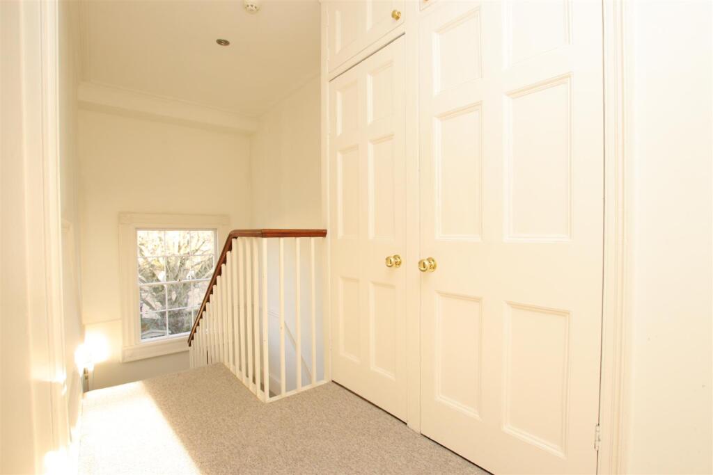 Hallway (2).JPG