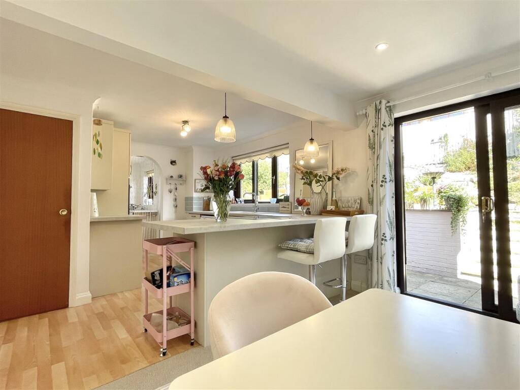 Kitchen/ Diner