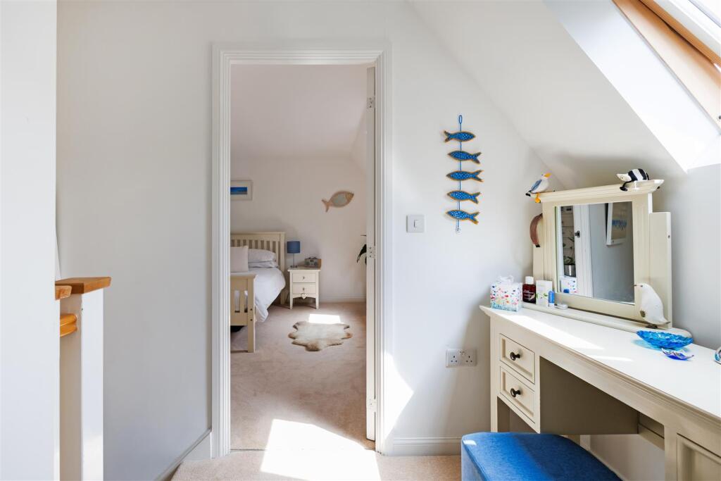 92548_21 June Lewis Way (18).jpg