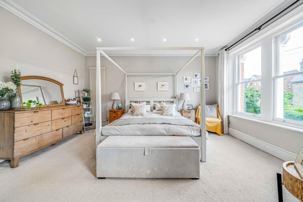 KFH-67_Hopton_Road-1