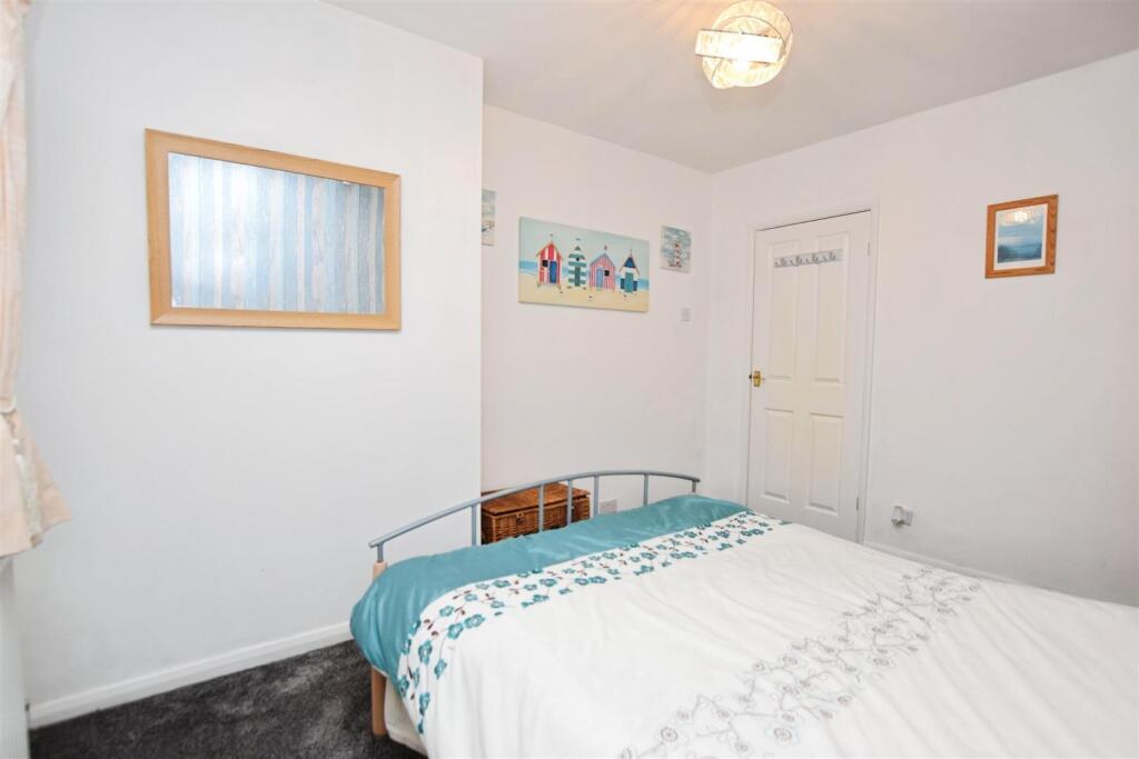 Bedroom 2 V2.JPG