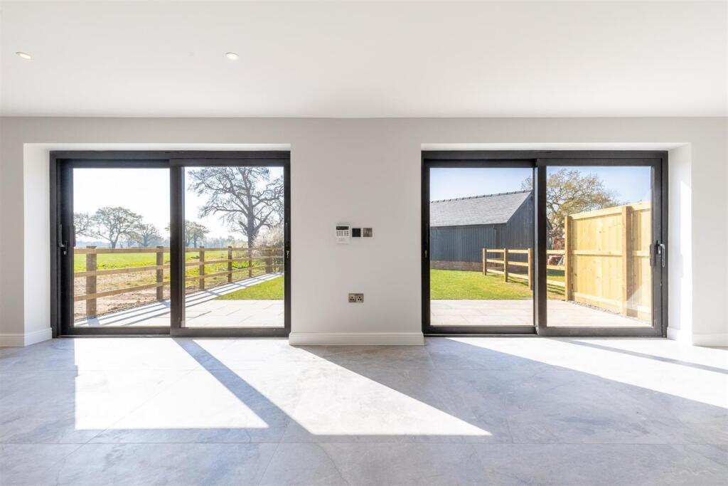 StokeHallBarnsPlot9-9.jpg