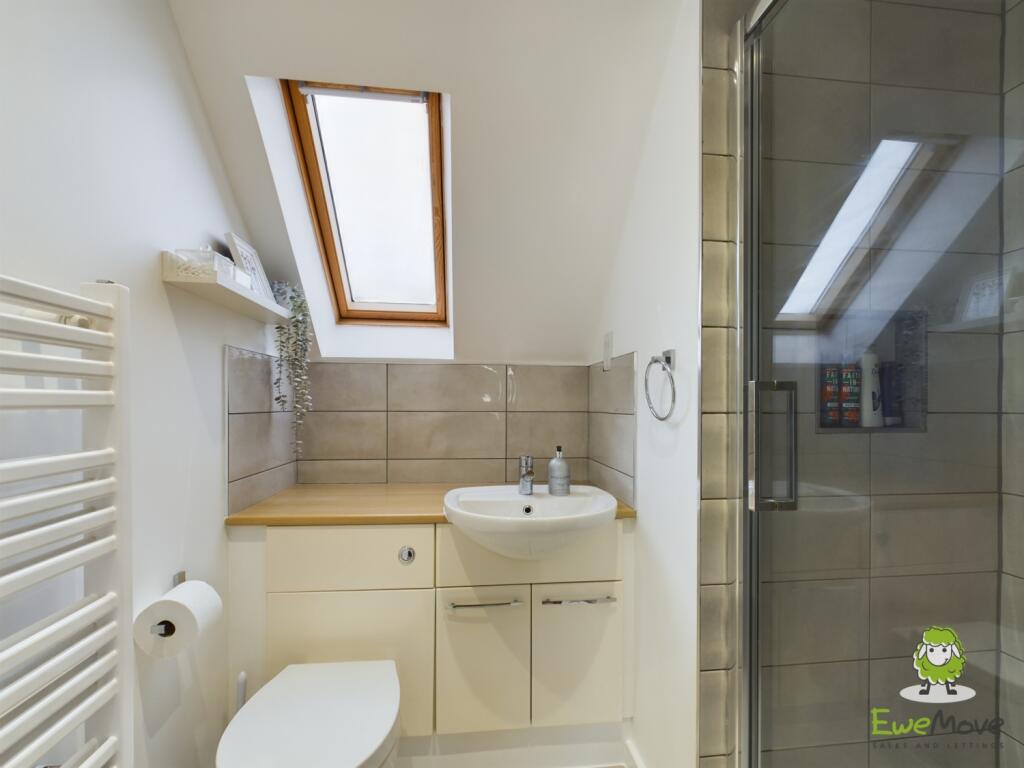 CAM03778G0-PR0143-STILL021