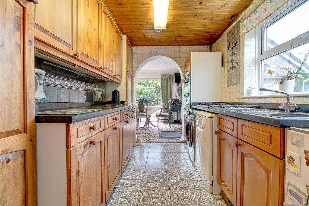 Roundwood, Penylan, HernCrabtree_ (19).jpg