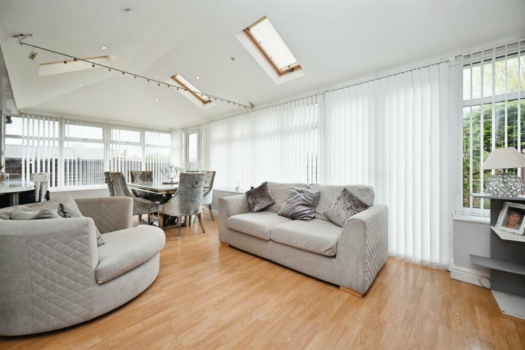 Sun Room/Dining/Family Area