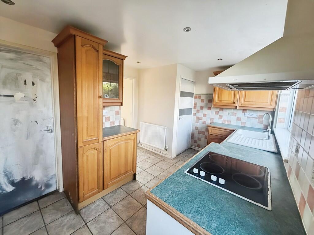 108b8f5f-WhatsApp...