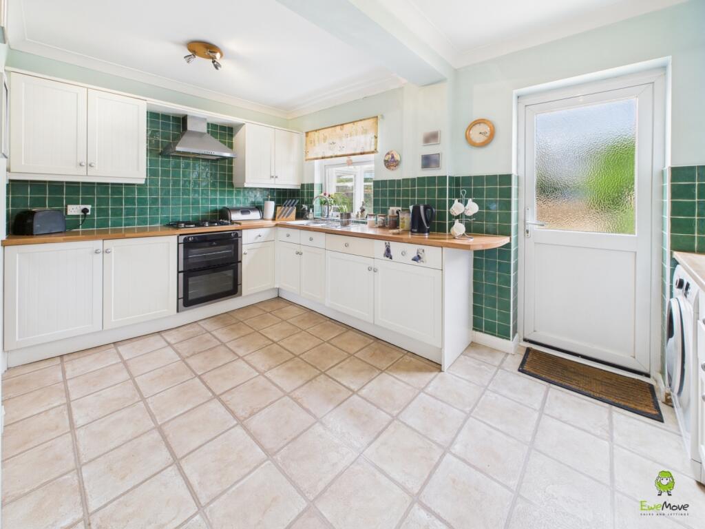 Presented By Clinton Crawford - Ewemove Bexley and