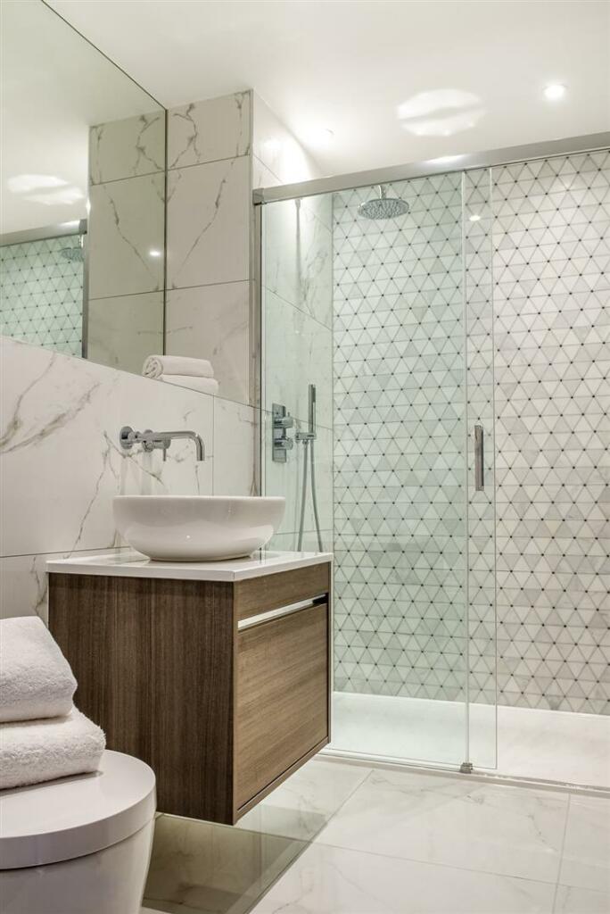 Ensuite.jpg