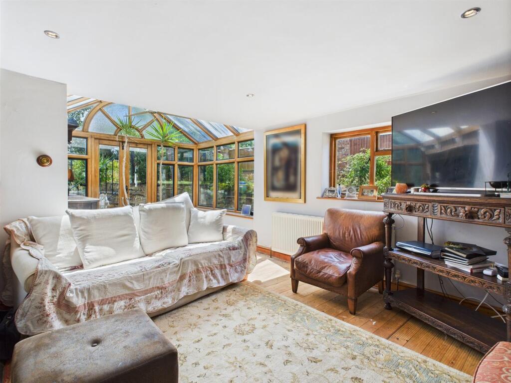 Sitting Room/Conservatory