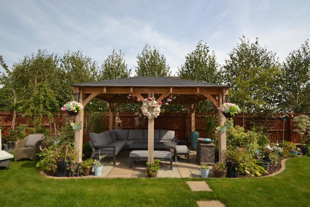 Garden d.JPG