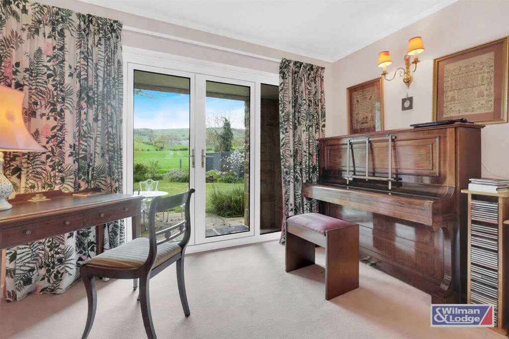 Four Bed Detached House in Glusburn22.jpeg