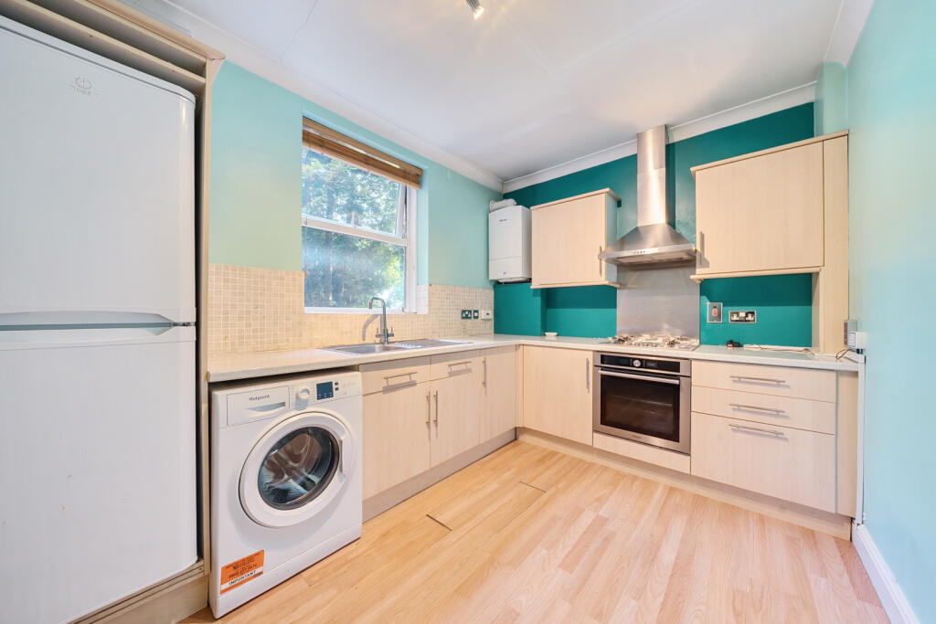 1298974-11-682c49...