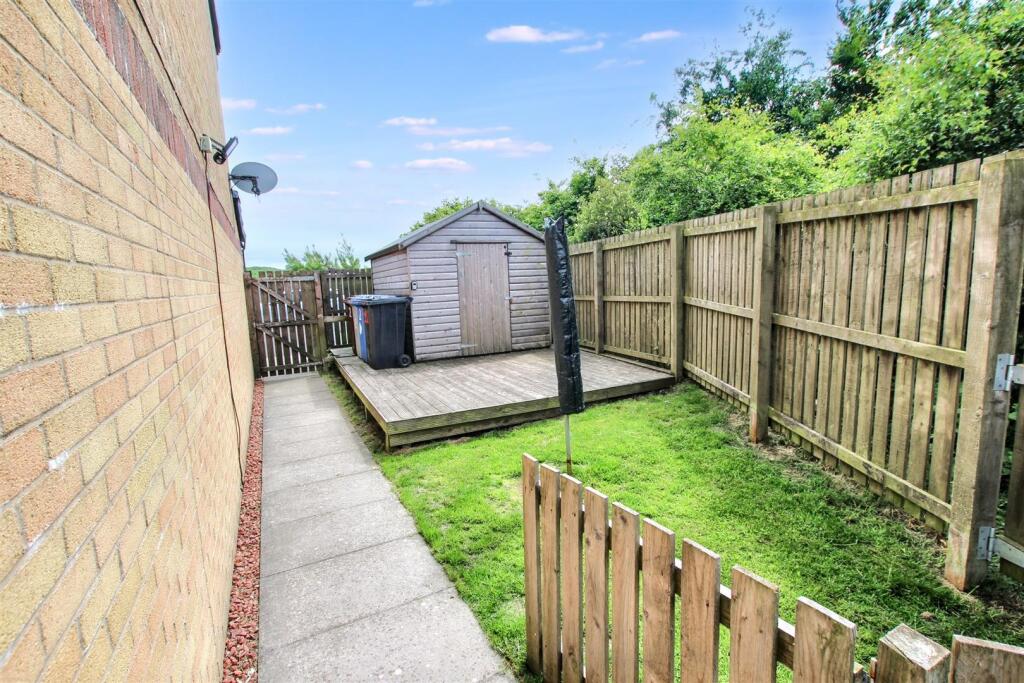 17- Side of Property.jpg