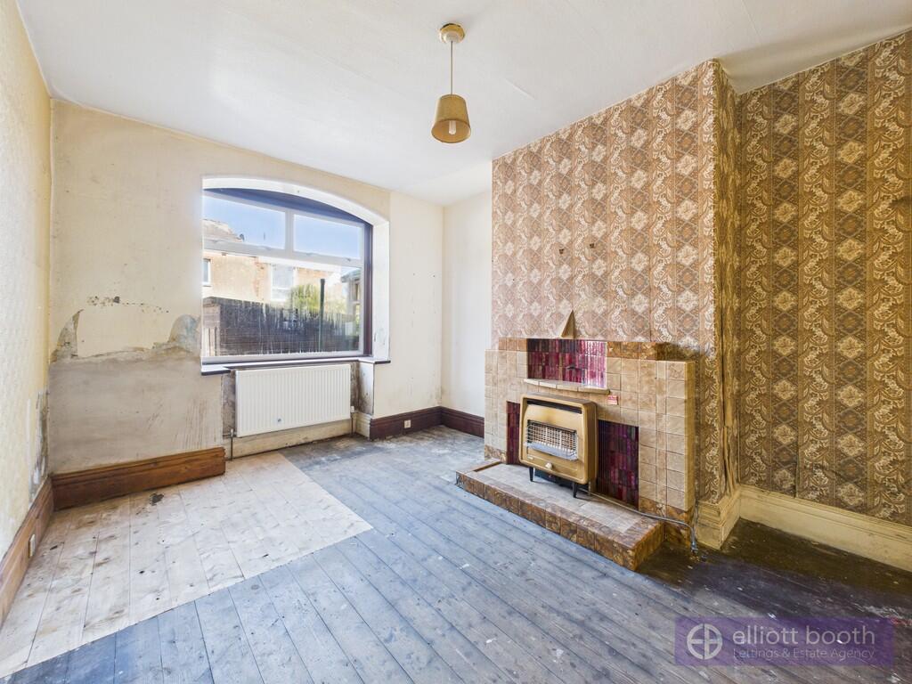 CAM04064G0-PR0037...