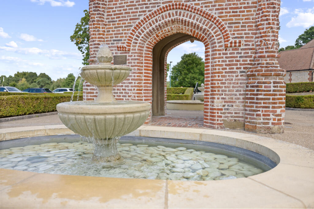 Bramshott Place