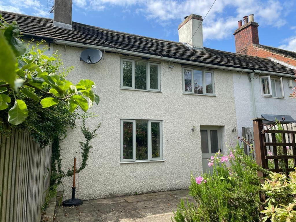 SYCAMORE LANE, BRETTON