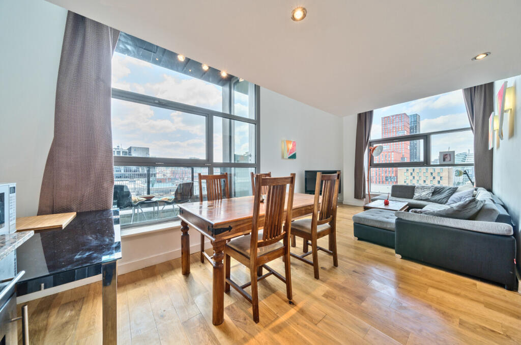 1294354-19-682b4c...