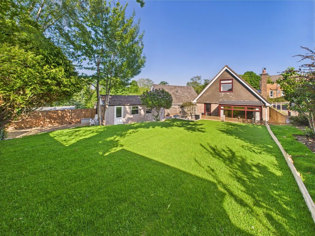 CAM02089G0-PR0474...