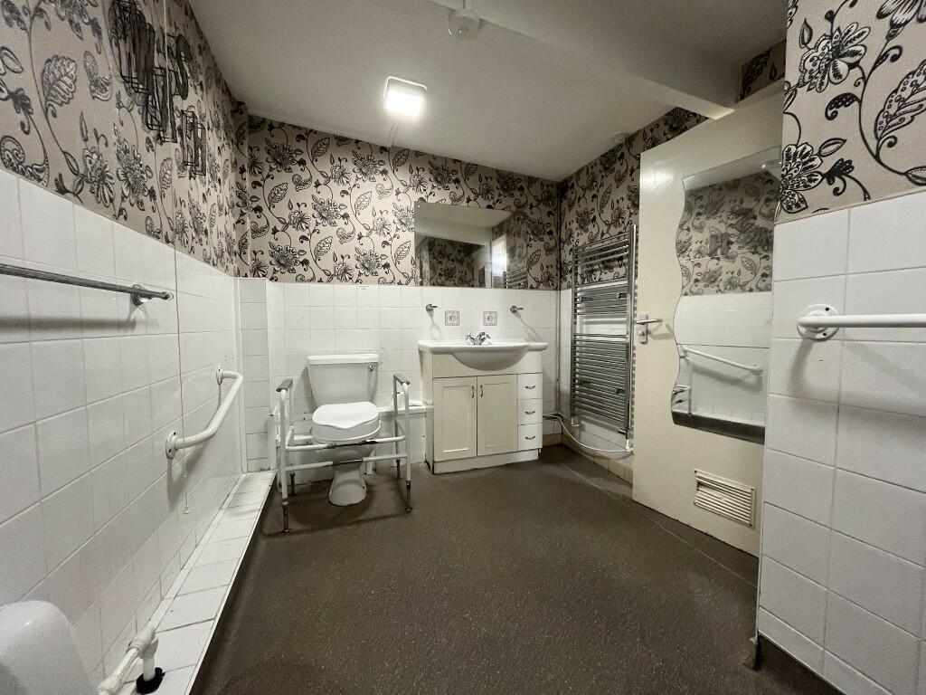 Ground Floor Shower 