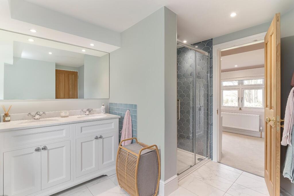 Bedroom 3 And 5 Ensuite - B.jpg